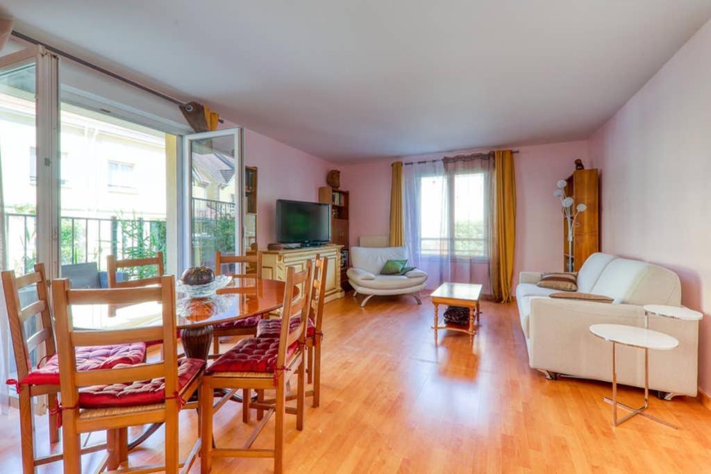 Amilly Park 6 Personnes 2 Chambres Pk Prive En Sous Sol Серрі Екстер'єр фото