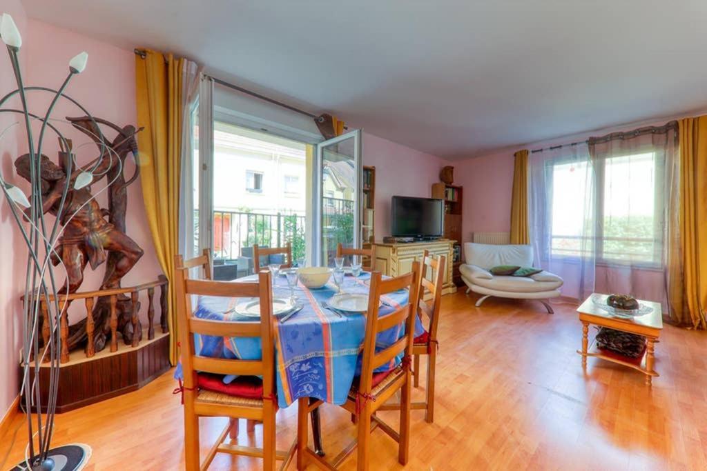 Amilly Park 6 Personnes 2 Chambres Pk Prive En Sous Sol Серрі Екстер'єр фото